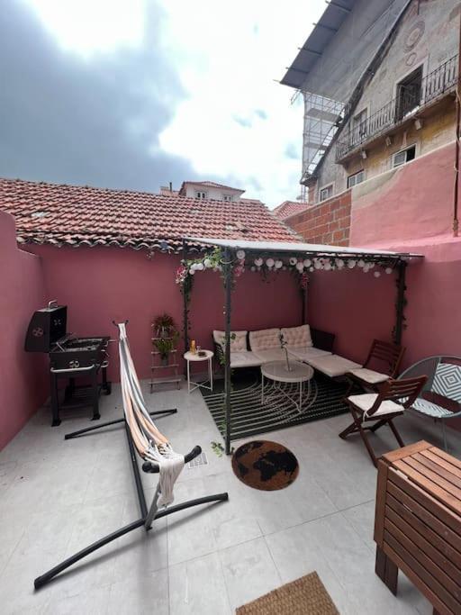 Apartment Luxury Artistic Digital Nomad Getaway W/ Terrace
